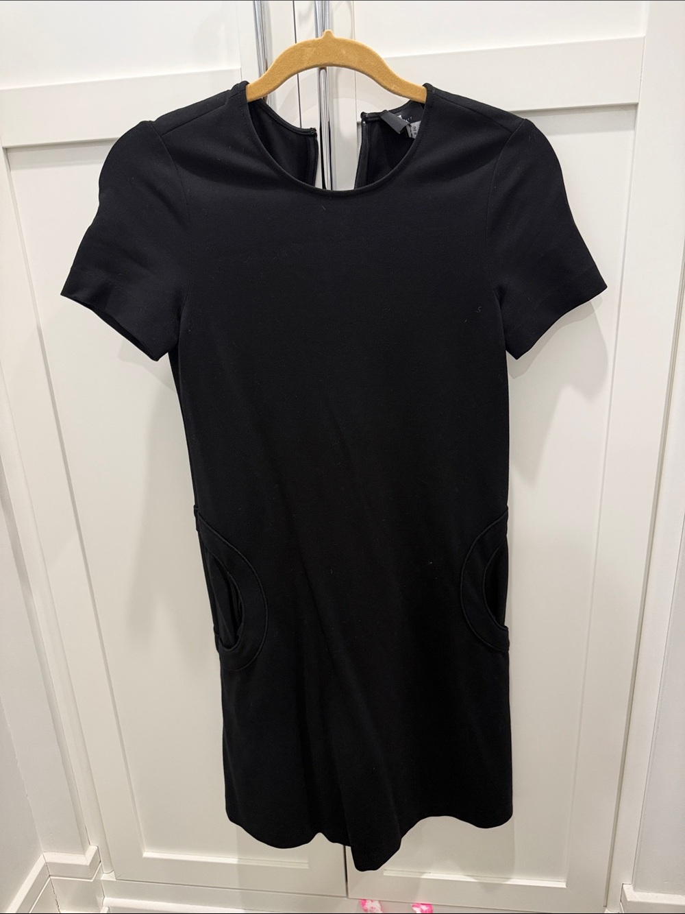 Lisa Perry Black Short-Sleeve Shift Dress